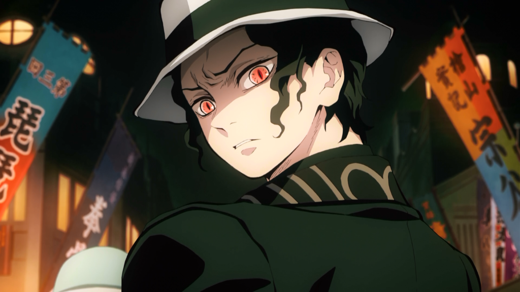 Muzan Kibutsuji, chapéu branco com fita preta, cabelos curtos negros ondulados, olhos vermelho, terno preto e camisa estampada, a imagem 2D do Michael Jackson. Kimetsu No Yaiba, Maratona de Sofá