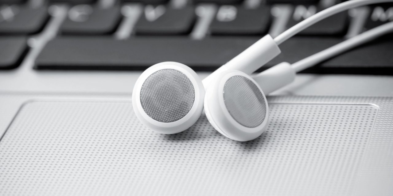 31 Podcasts diferentões que você precisa conhecer