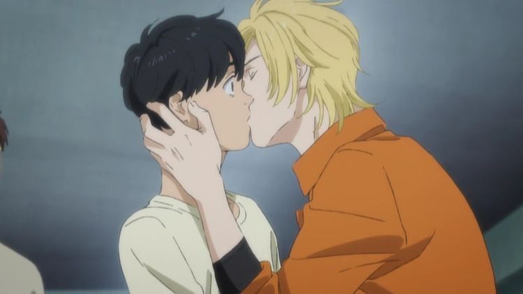 Ash e Eiji se beijam na prisão, quando Eiji visita Ash.