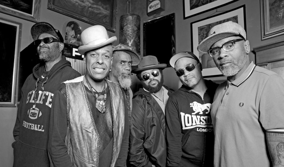 Fishbone pela primeira vez no Brasil há 10 anos
